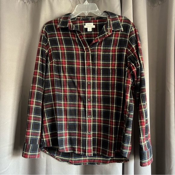 L.L. Bean Slightly Fitted women’s Flannel - Picture 1 of 5